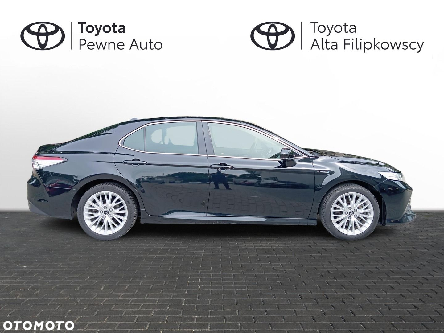 Toyota Camry - 6