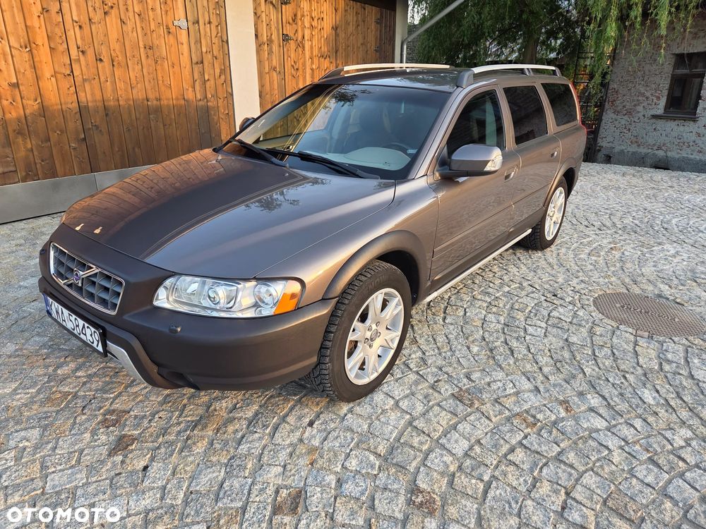 Volvo XC 70 - 1