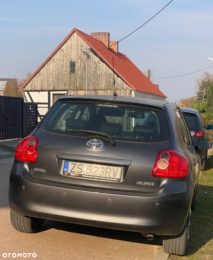 Toyota Auris 1.6 VVT-i Sol - 4