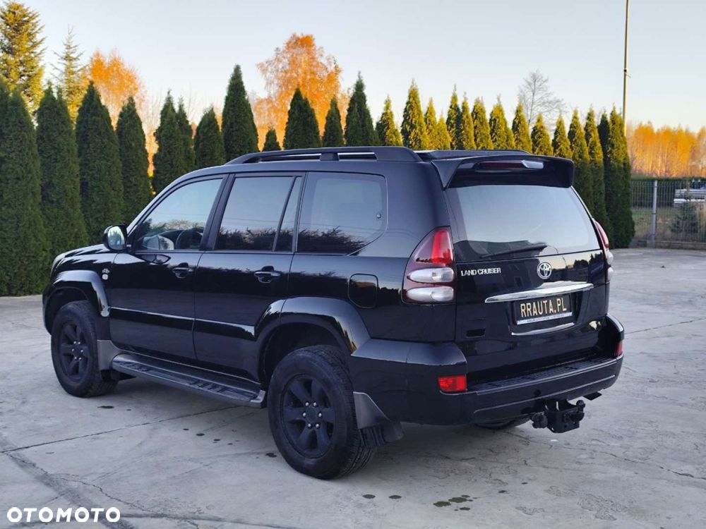 Toyota Land Cruiser - 39