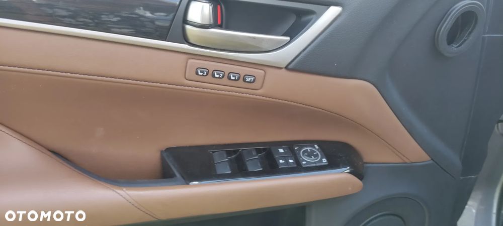 Lexus GS 300h Executive Line - 10