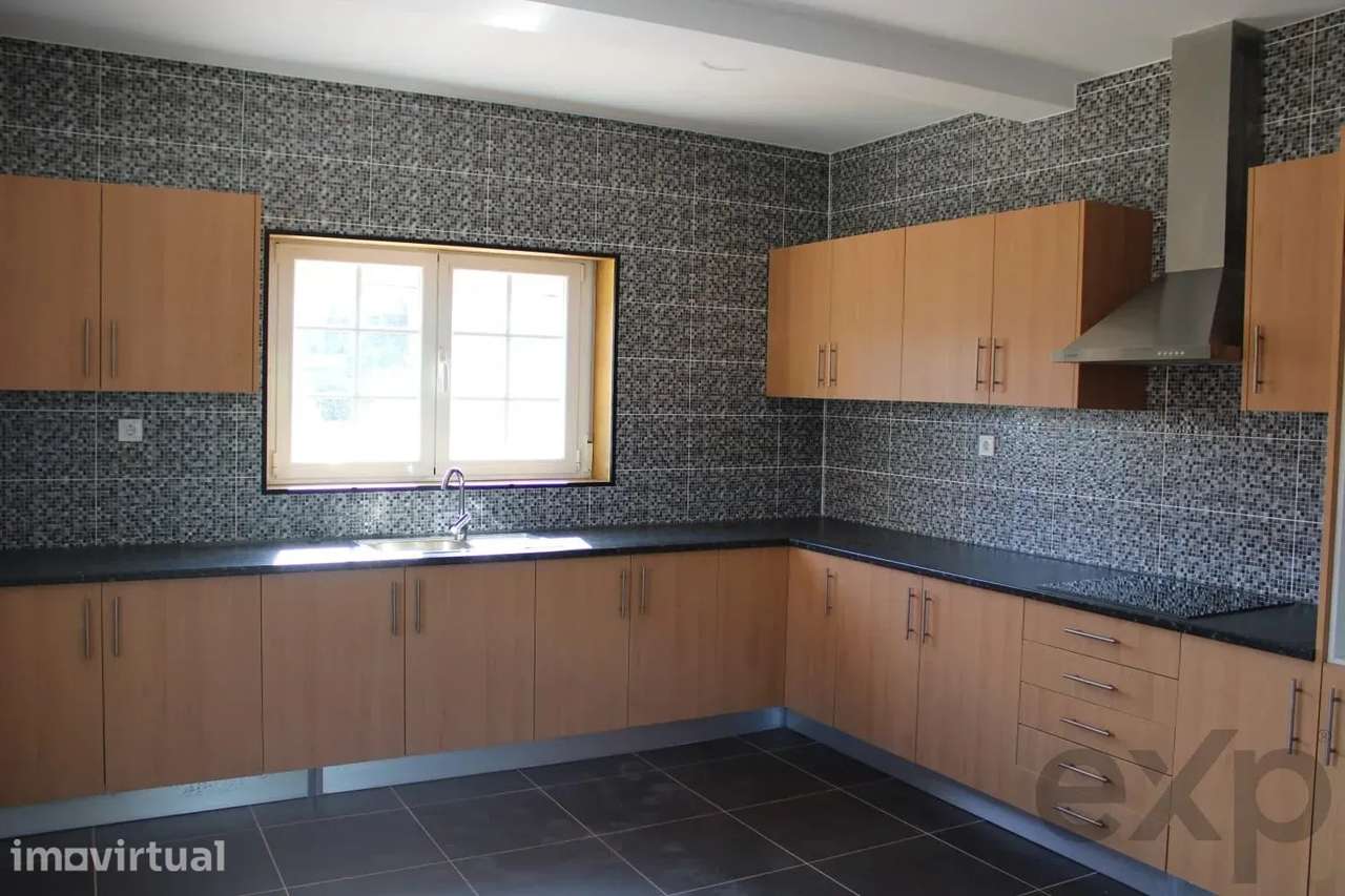 Fantástica Moradia T4 em Vila Verde da Raia, Chaves   Pronta a Habitar - Grande imagem: 3/21