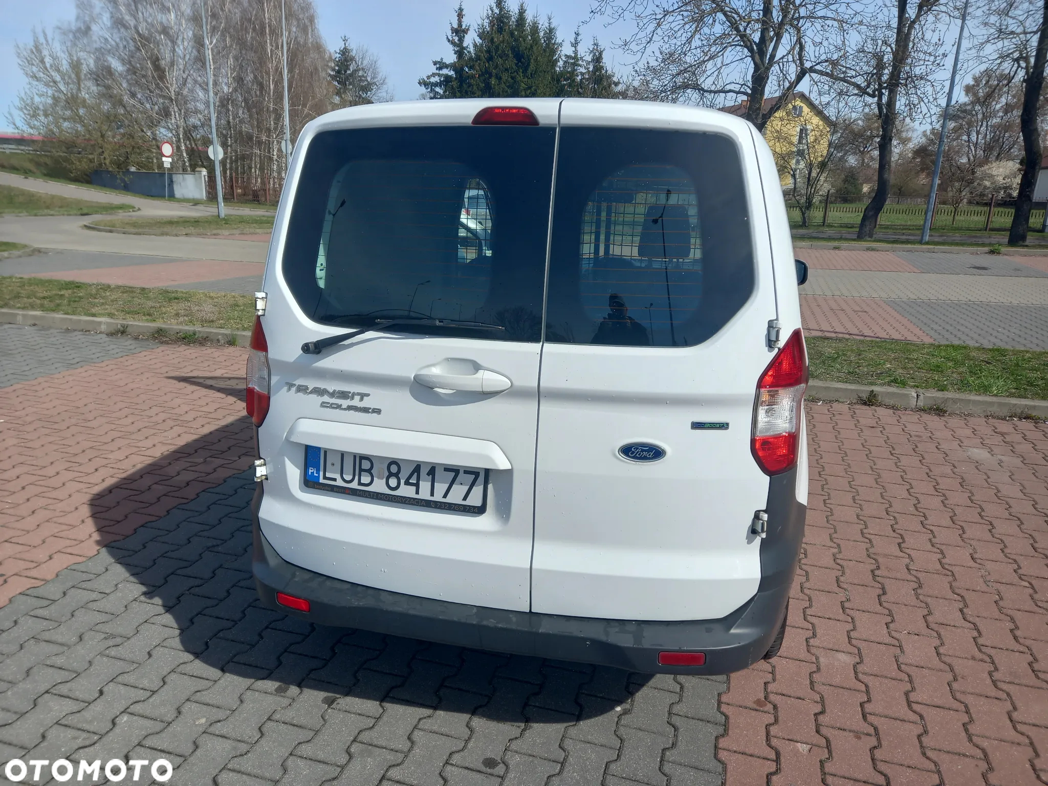 Ford Transit Courier EcoBoost - 3