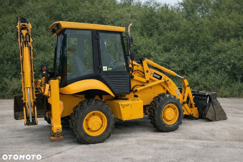 JCB 2CX - 10