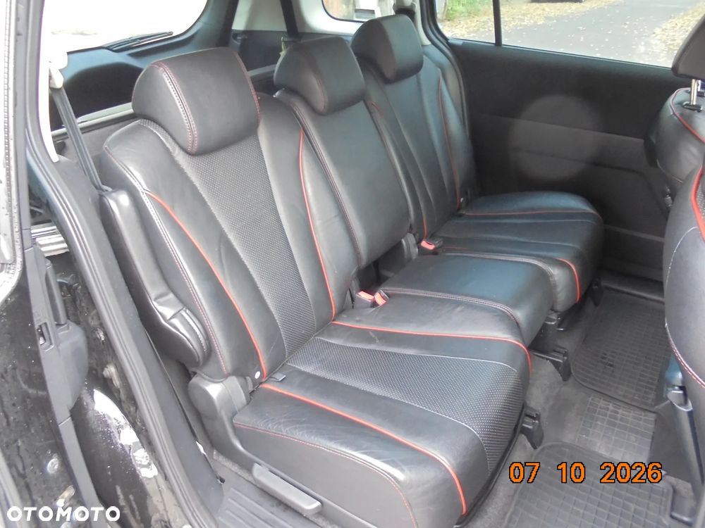 Mazda 5 - 8