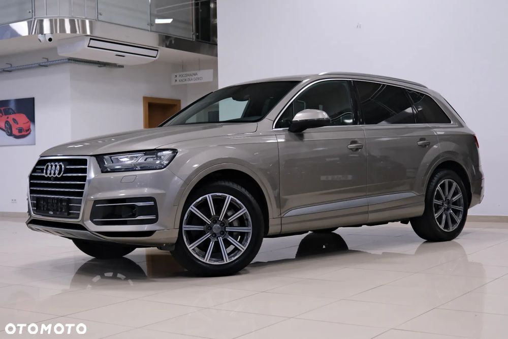 Audi Q7 - 10