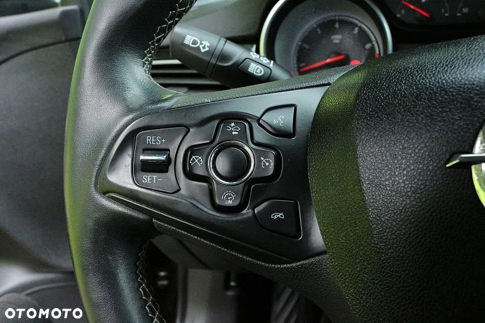 Opel Astra 1.4 Turbo Edition - 27