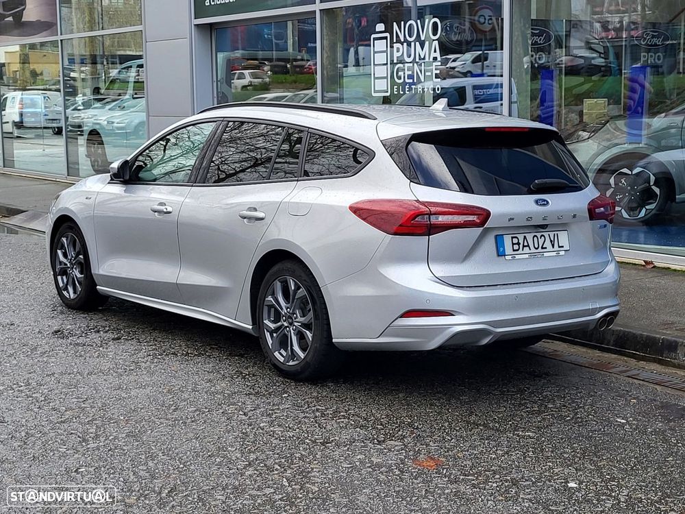 Ford Focus SW 1.0 EcoBoost MHEV ST-Line X - 4