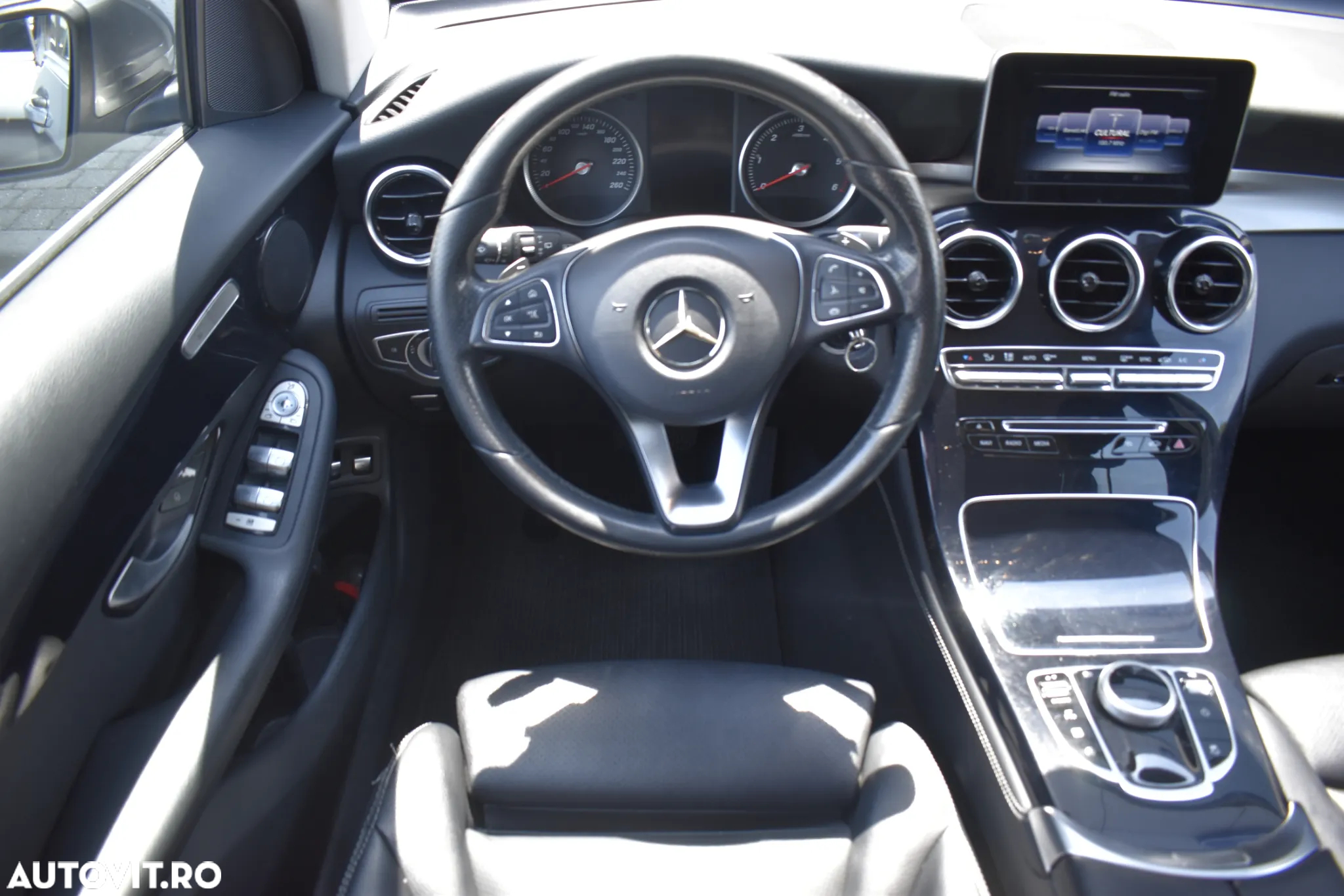 Mercedes-Benz GLC 220 d 4MATIC - 8