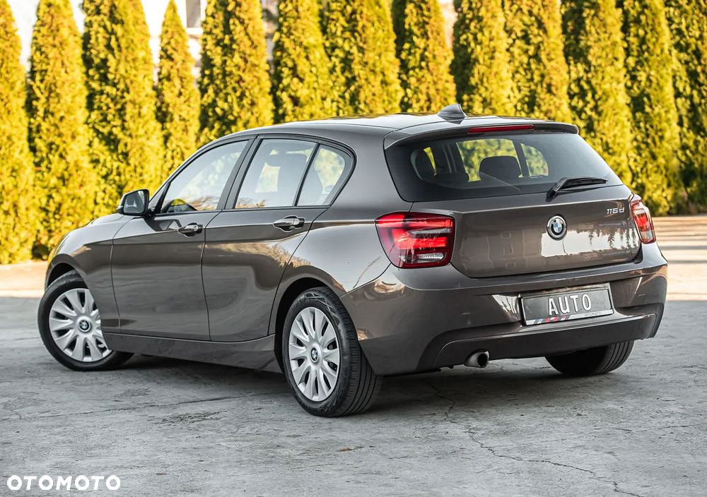 BMW Seria 1 116d EfficientDynamics Edition - 9