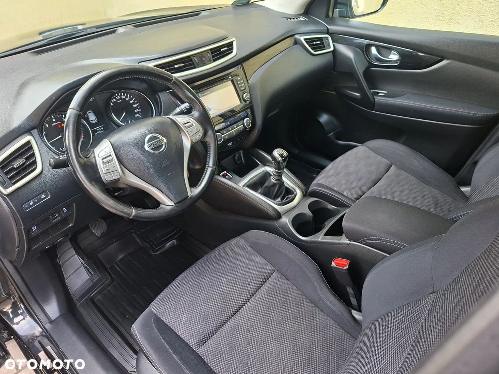 Nissan Qashqai 1.2 DIG-T N-Vision EU6 - 17