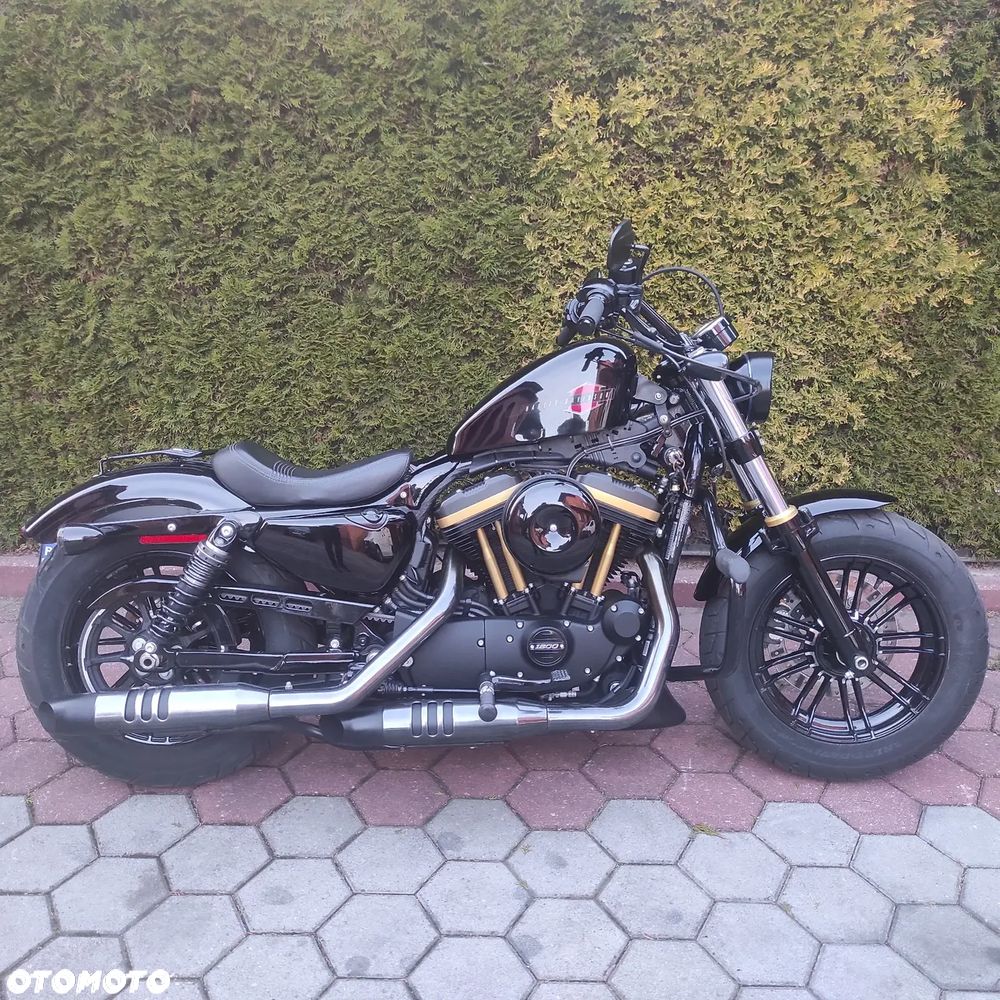 Harley-Davidson Sportster Forty-Eight - 13