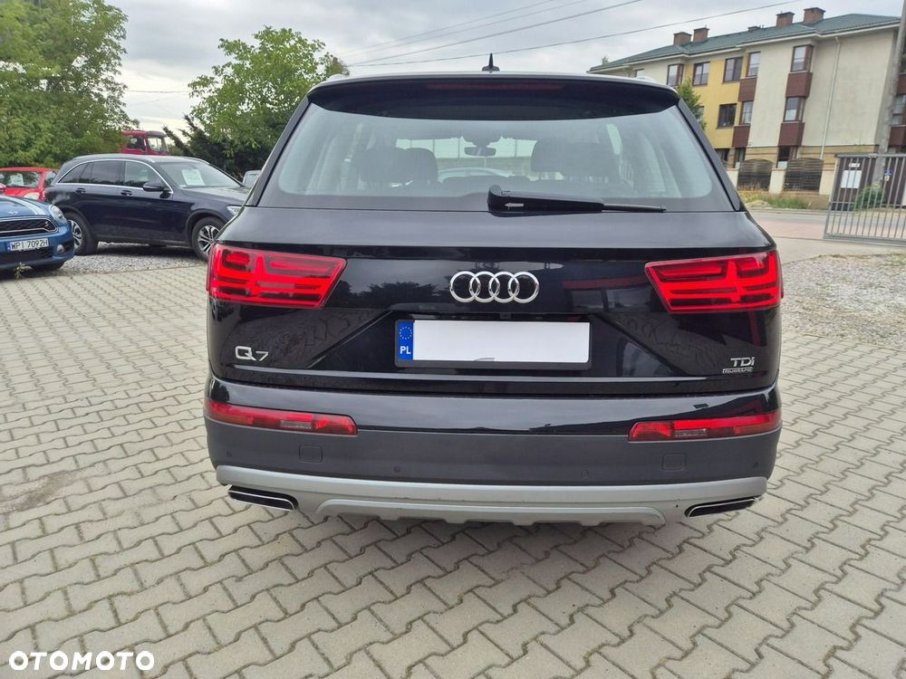 Audi Q7 3.0 TDI ultra Quattro Tiptronic - 4
