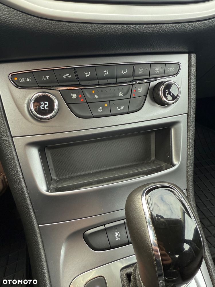 Opel Astra V 1.4 T Elite S&S - 21