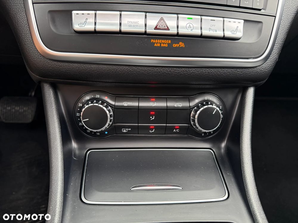 Mercedes-Benz CLA 220 4Matic 7G-DCT AMG Line - 21