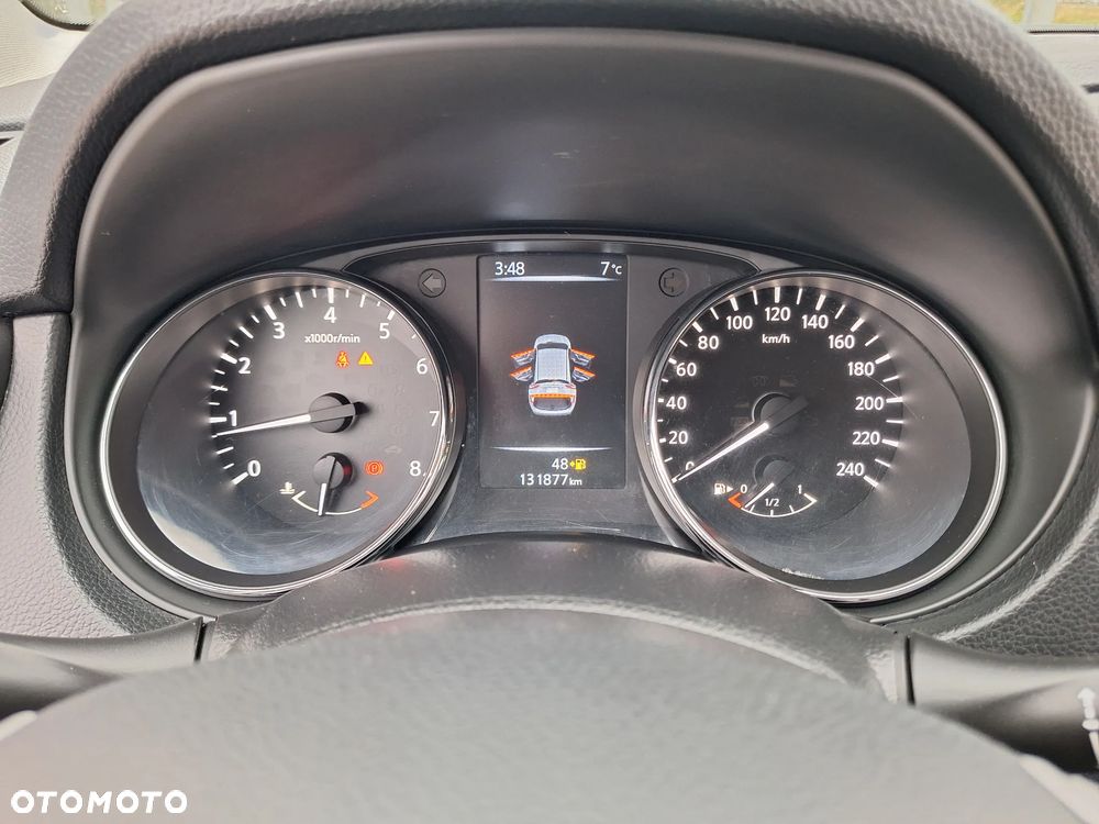 Nissan Qashqai 1.2 DIG-T N-Vision - 17