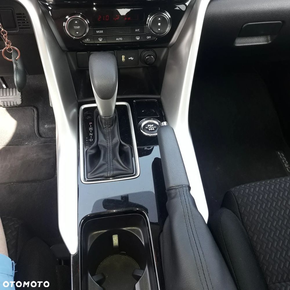 Mitsubishi Eclipse Cross 1.5 T-MIVEC (ClearTec) CVT 4WD Plus - 18