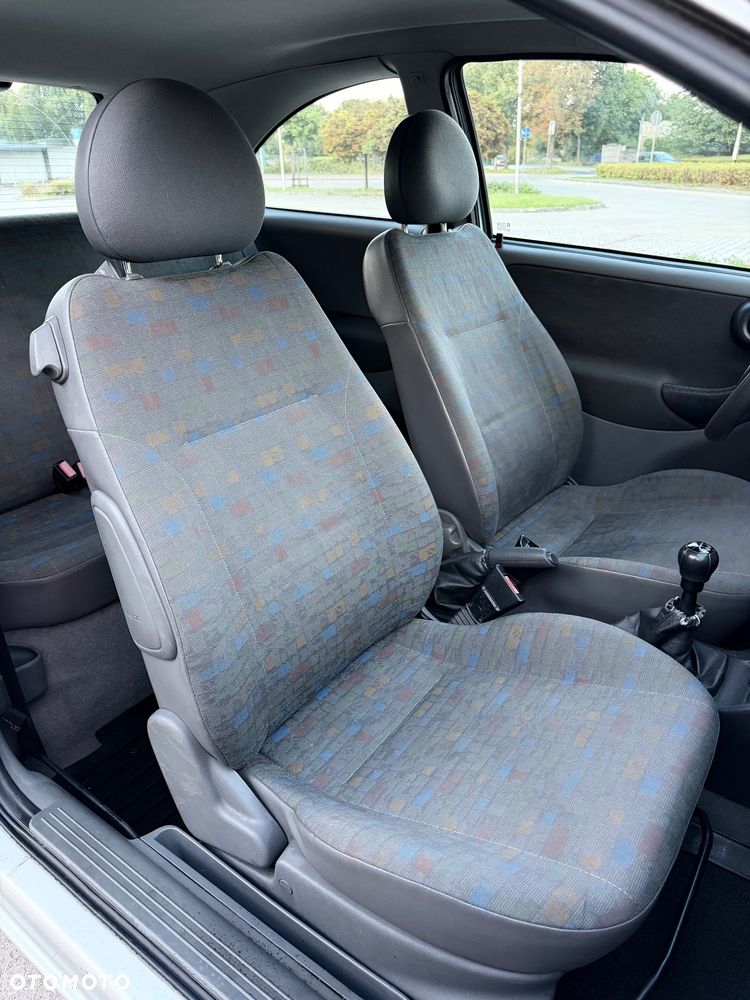 Opel Corsa - 17