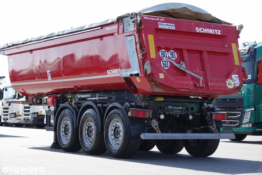 Schmitz Cargobull WYWROTKA / 26 m3 / STALOWA / HYDROKLAPA / OŚ PODNOSZONA / AUTOMATYCZNIE ZSUWANA PLNADEKA / SPROWADZONA - 6