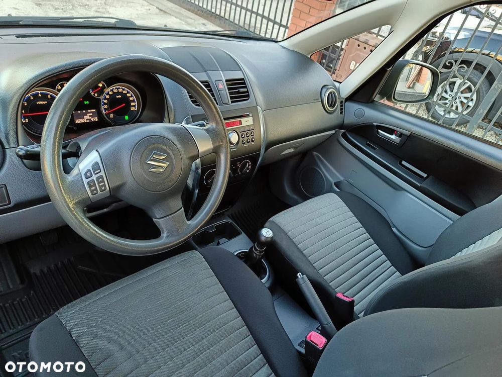 Suzuki SX4 1.6 Premium 4WD - 23