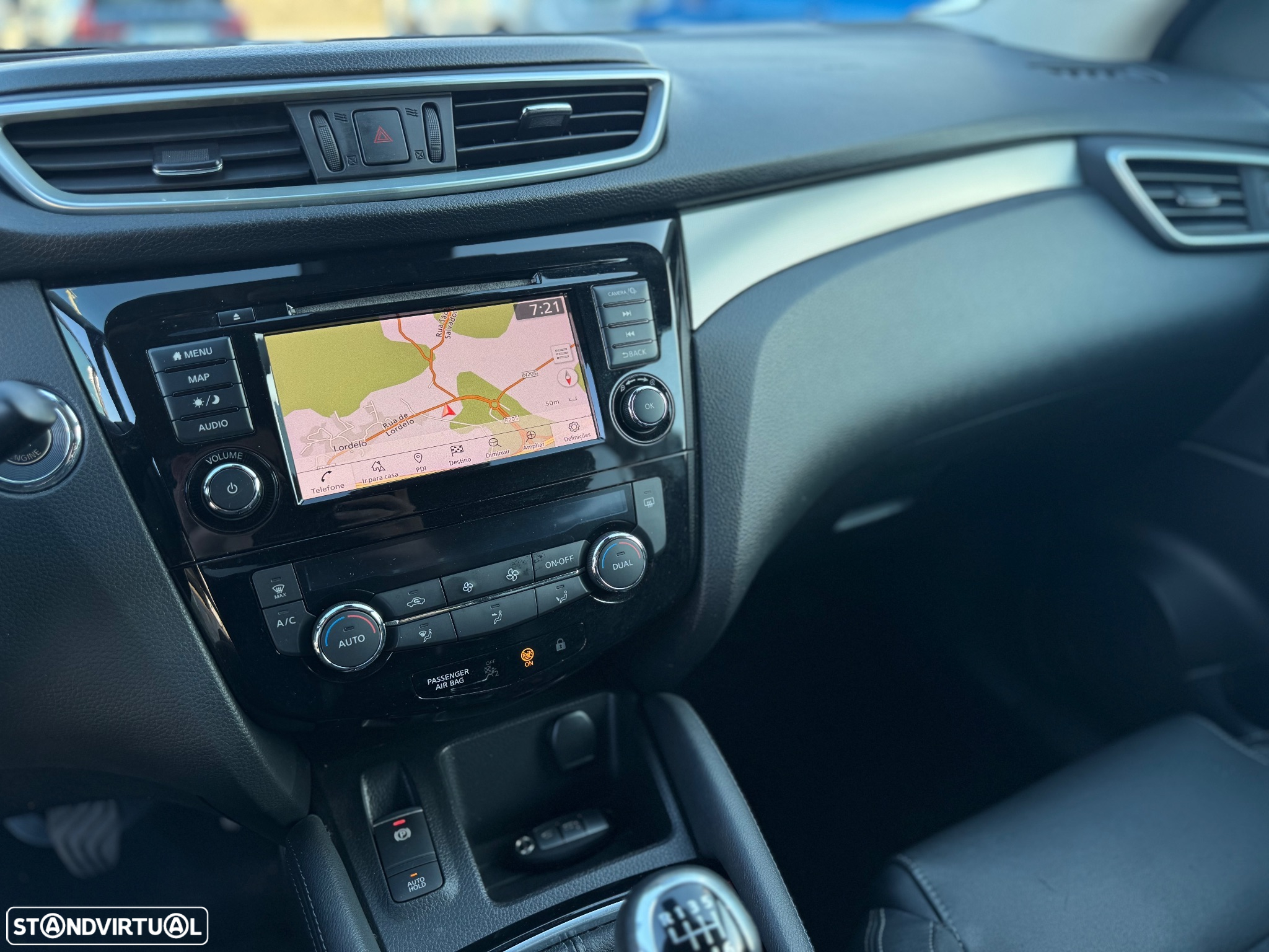 Nissan Qashqai 1.3 DIG-T Tekna Premium - 12