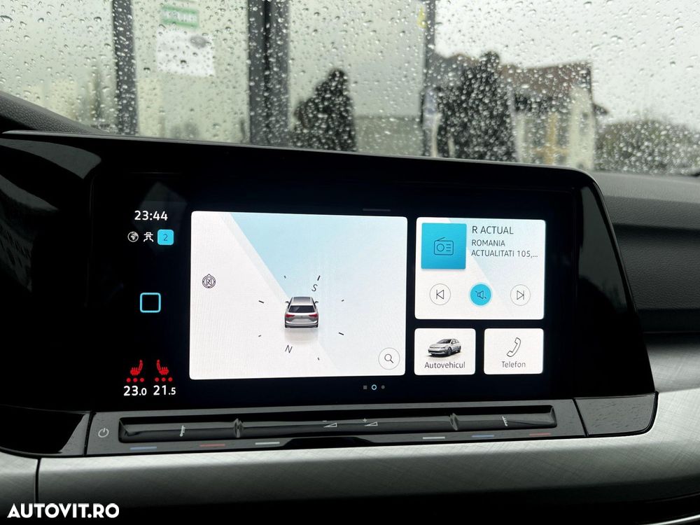 Volkswagen Golf - 31