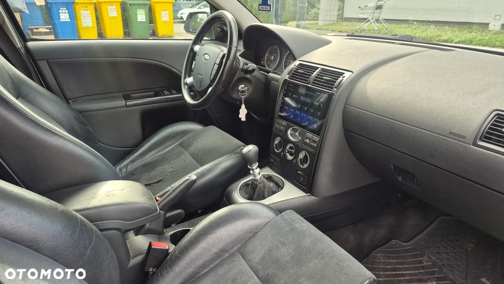 Ford Mondeo 2.0 TDCi Ghia - 8