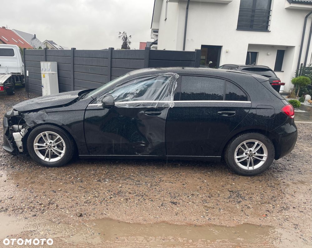 Mercedes-Benz Klasa A 180 d Progressive 7G-DCT - 5