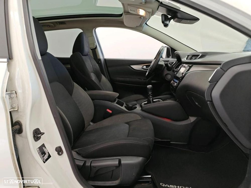 Nissan Qashqai 1.2 DIG-T N-Connecta - 6