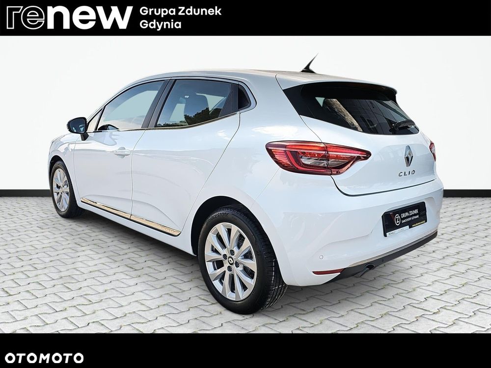 Renault Clio - 8