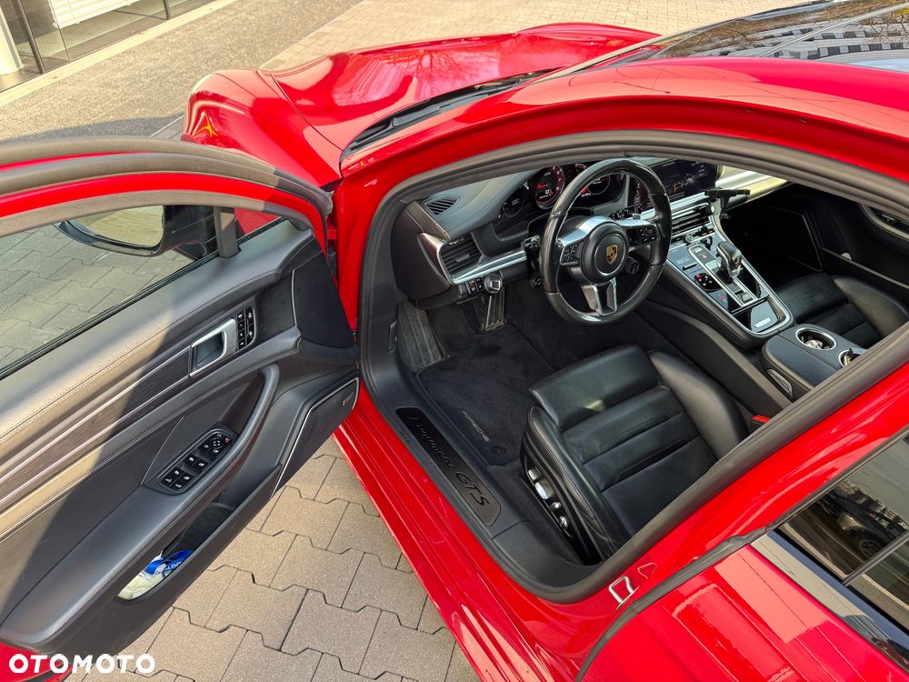 Porsche Panamera - 22