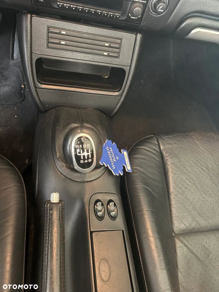 Porsche 911 Carrera 4 Cabrio - 14