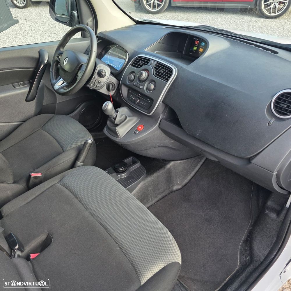 Renault Kangoo 1.5 dCi Maxi Business S/S 3L - 26