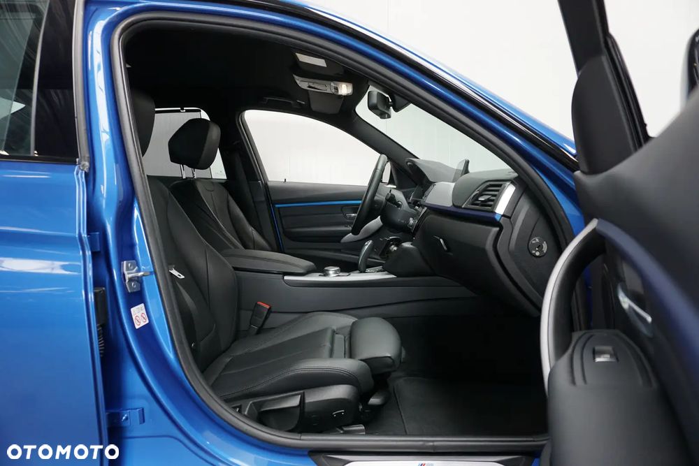BMW Seria 3 - 12