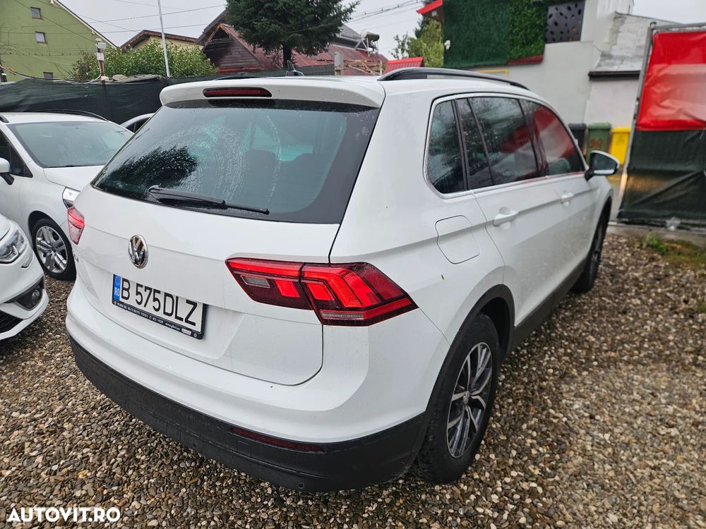 Volkswagen Tiguan 2.0 TDI DPF DSG Comfortline - 9