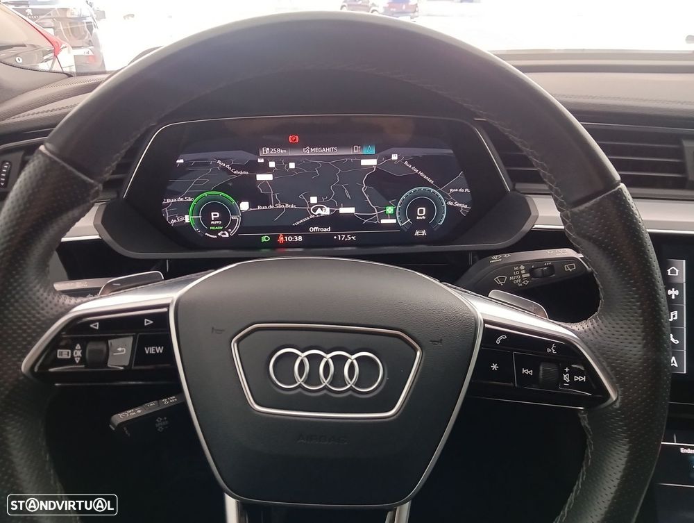 Audi e-tron 55 quattro S line - 23