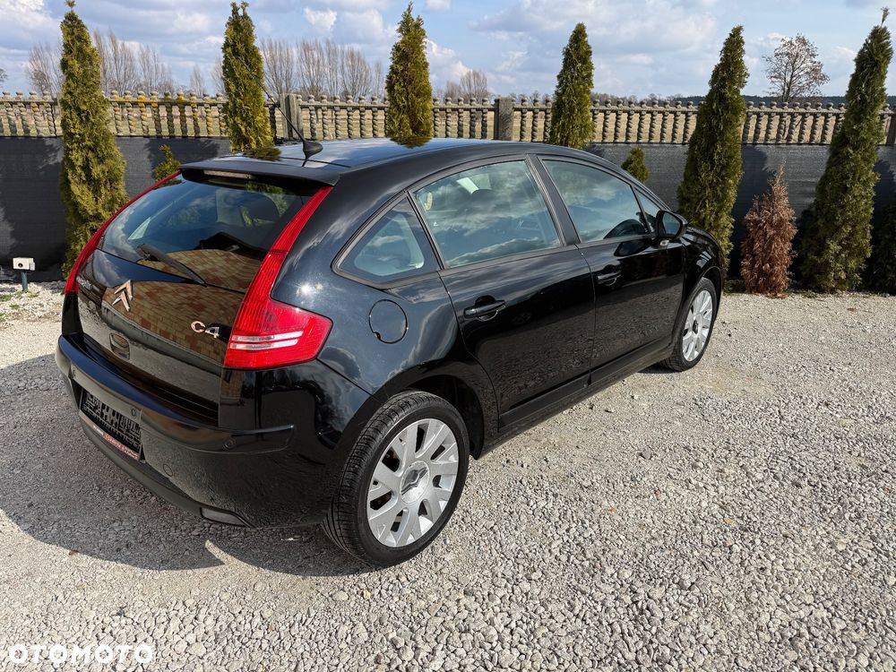 Citroën C4 HDi 110 FAP Style - 8