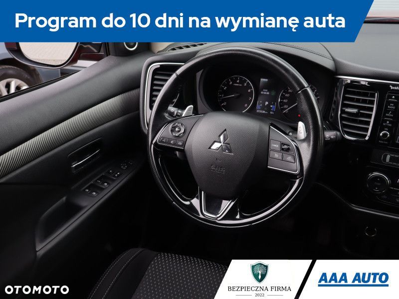Mitsubishi Outlander - 9
