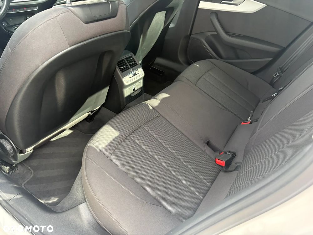 Audi A4 Limousine 35 TDI mHEV Advanced S tronic - 20
