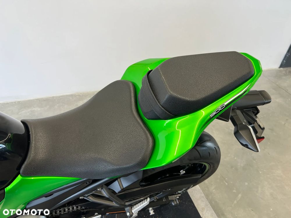 Kawasaki Z 900 - 8