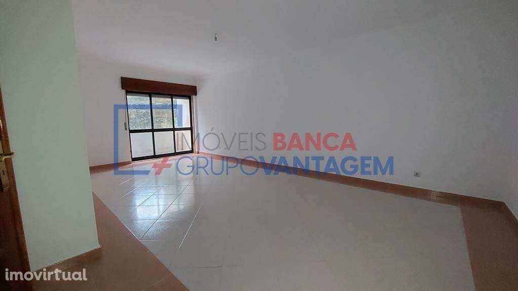 T2 Algueirão-Mem Martins (Sintra) - Grande imagem: 5/20