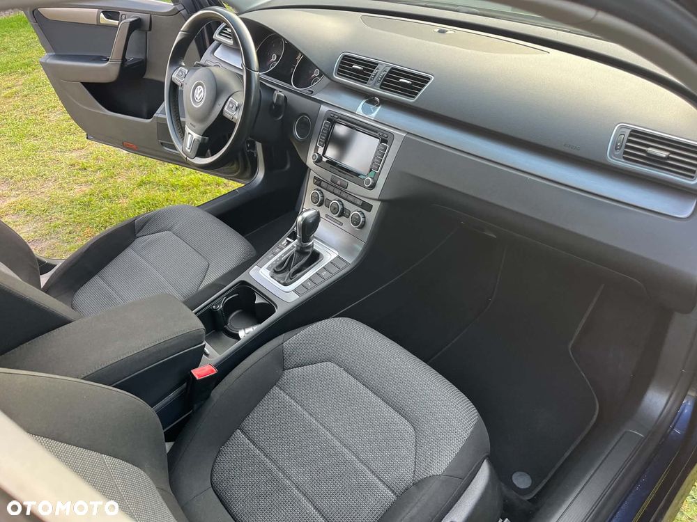 Volkswagen Passat 2.0 TDI DSG BlueMotion Technology Highline - 32