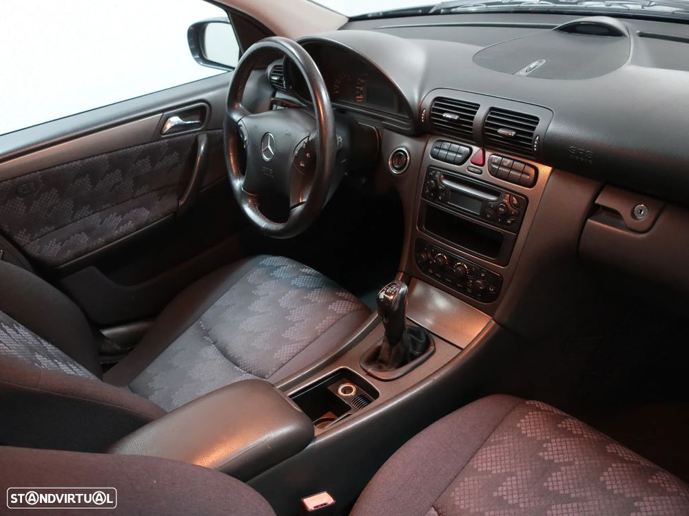 Mercedes-Benz C 220 CDi Avantgarde - 16