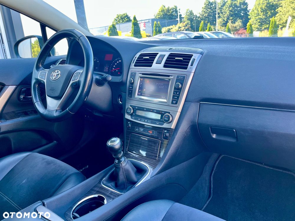 Toyota Avensis 2.0 D-4D Premium - 15