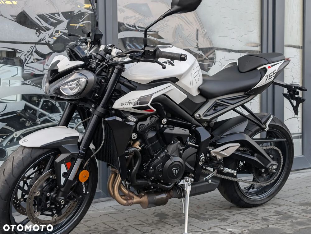 Triumph Street Triple - 2