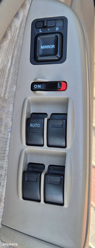 Honda Accord 1.8i LS - 12
