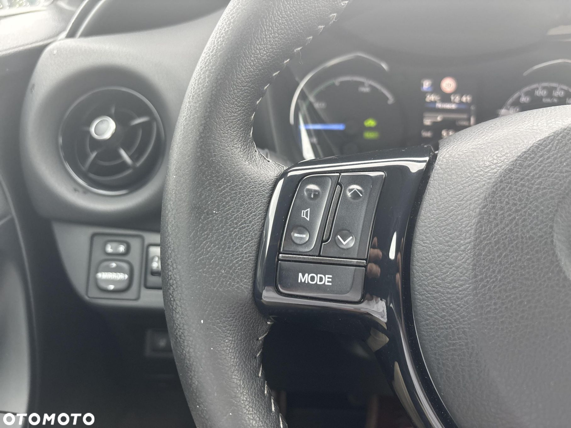 Toyota Yaris - 18