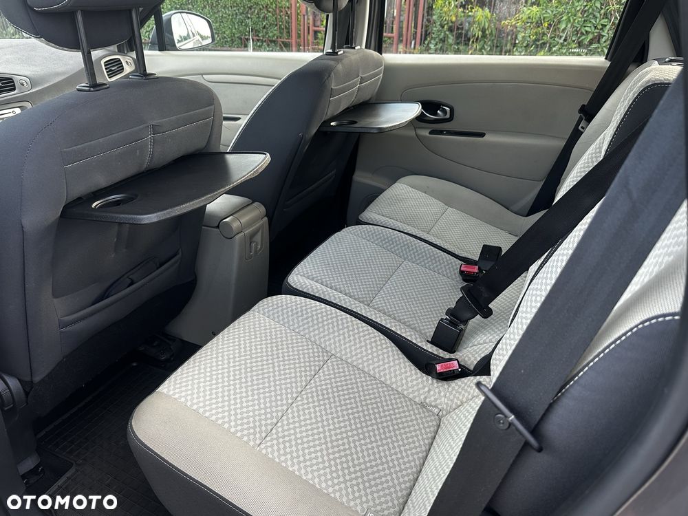 Renault Scenic - 8