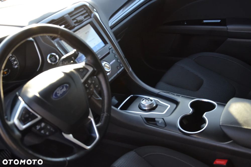 Ford Mondeo - 13