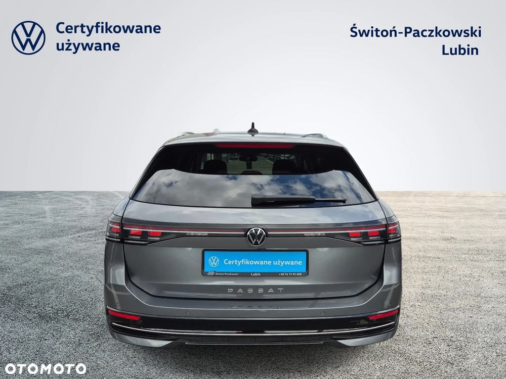 Volkswagen Passat Variant 2.0 TDI SCR Elegance DSG - 13